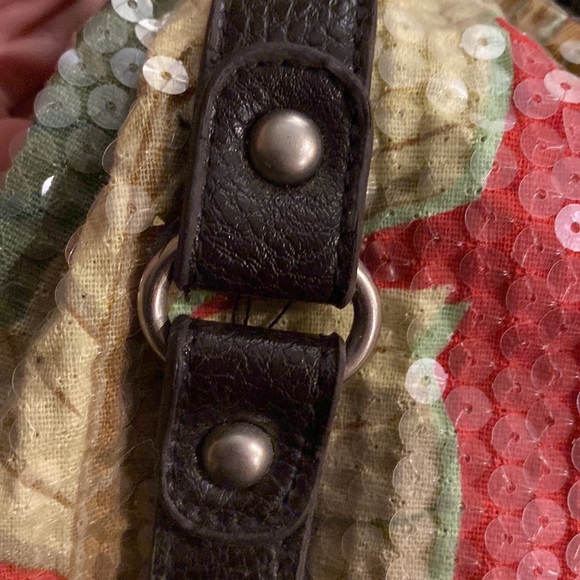 Bueno Sequined Floral boho style vintage purse - Picture 10 of 15